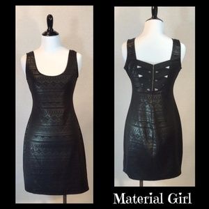 Black Sleeveless Dress
